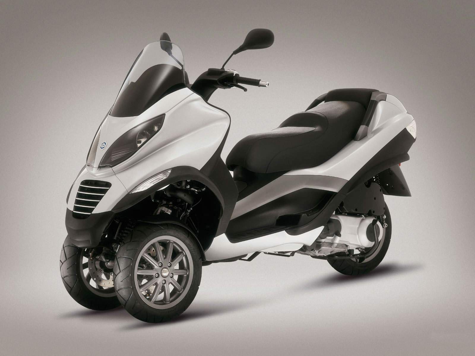 Piaggio hot sale mp3 125